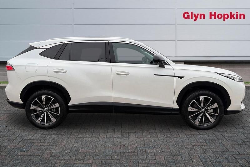 Used MG HS SE 2024 White SUV