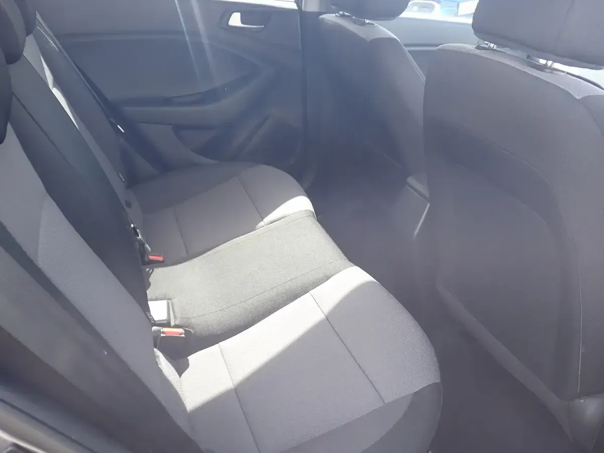 Used Hyundai i20 Premium 84 HP (61 kW) 2019 Grey Hatchback