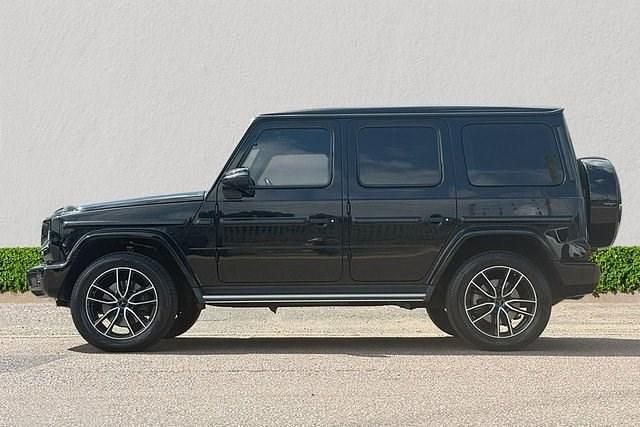 Used Mercedes G400 AMG Line Premium Plus 326 HP (239 kW) 2022 Black SUV