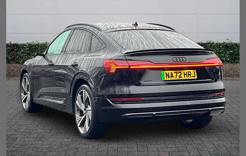Used Audi e-tron Sportback Advanced 300 kW (408 HP) 2022 Black SUV