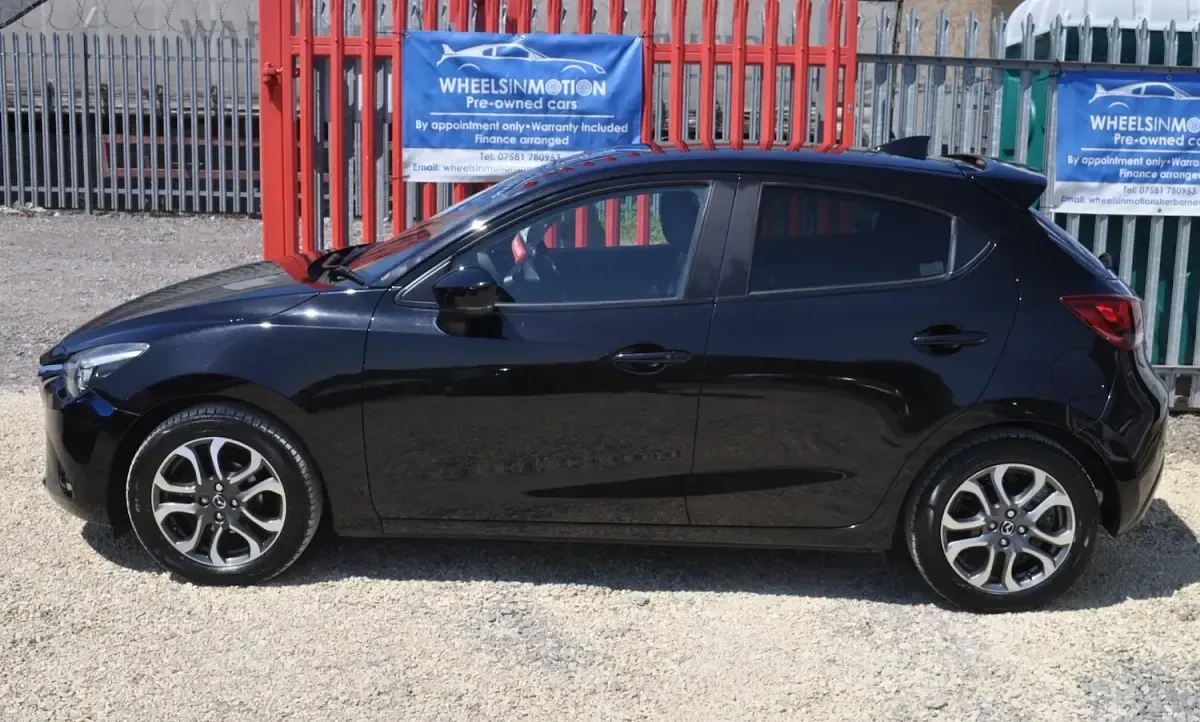 Used Mazda 2 Inclusive 115 HP (84 kW) 2018 Black Hatchback