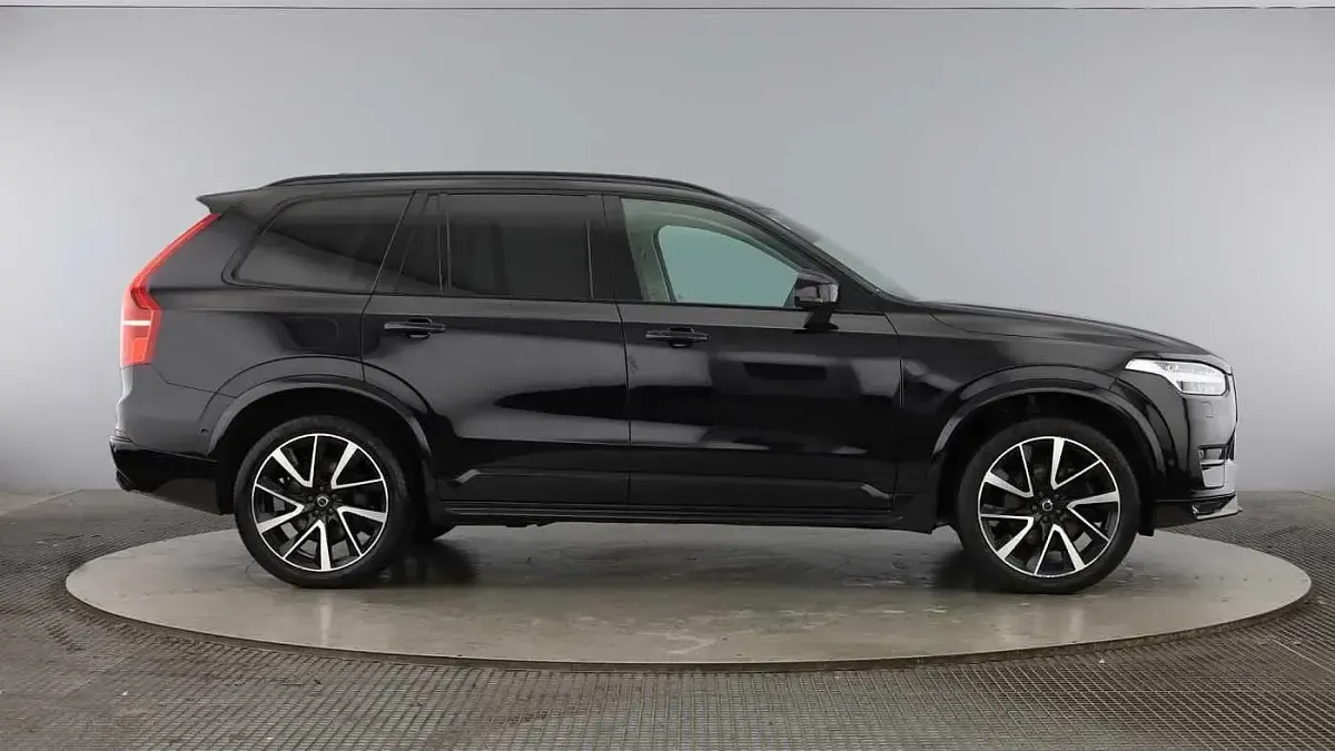 Used Volvo XC90 Plus 235 HP (172 kW) 2023 Black SUV