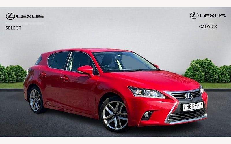 Used Lexus CT200h Executive Line 136 HP (100 kW) 2017 Hatchback