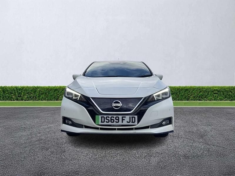 Used Nissan Leaf 160 kW (218 HP) 2020 White Hatchback