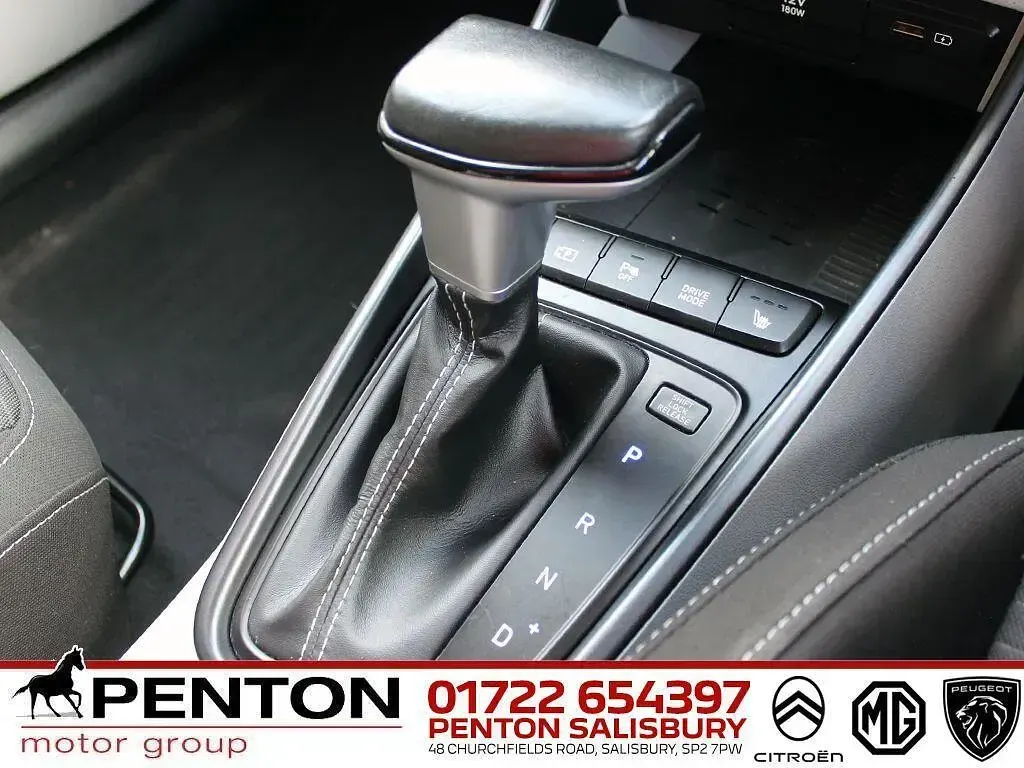 Used Hyundai i20 Ultimate 2023 White Hatchback