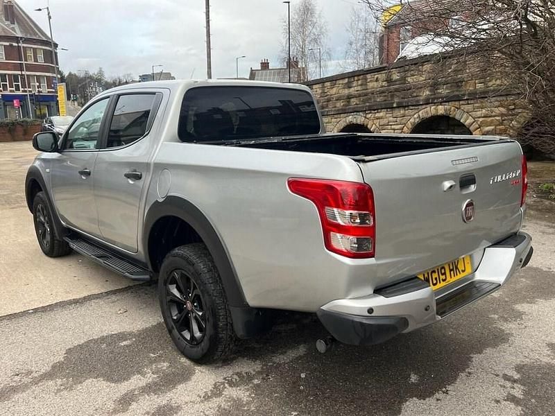 Używany Fiat Fullback Cross 180 KM (132 kW) 2019 Szary Pickup