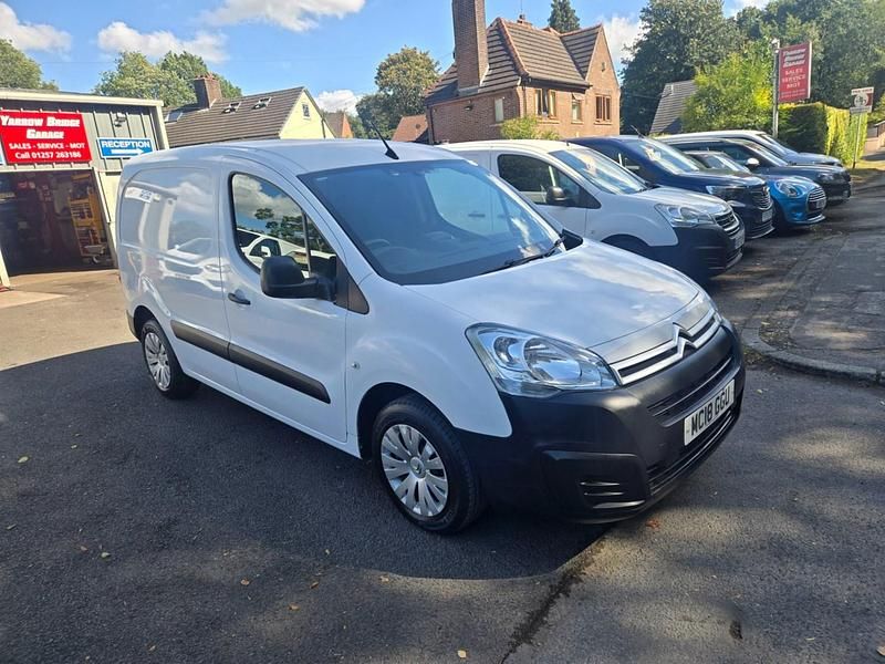 White Used 2018 Citroën Berlingo MPV | £5,495 (Good price) - Image 1/4