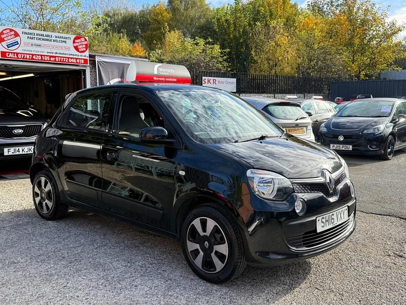 Black Used 2016 Renault Twingo Play Hatchback | £3,495 (Good price) - Image 1/4