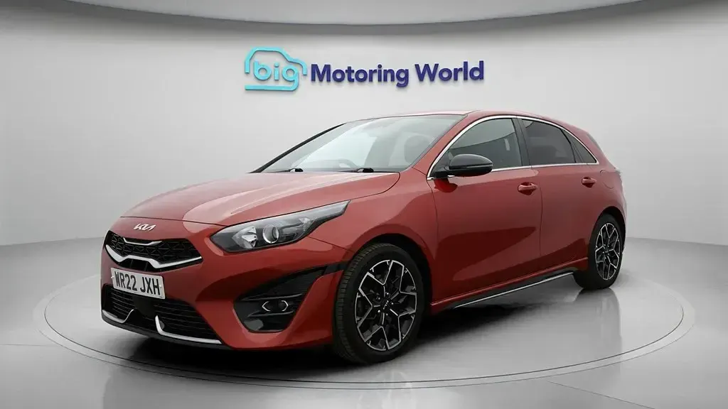 Usado Kia Ceed GT-Line 158 HP (116 kW) 2022 Vermelho Citadino