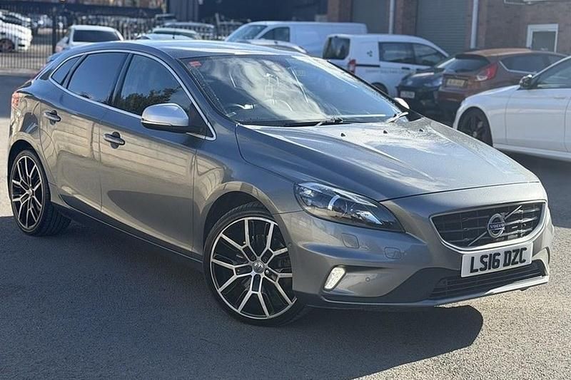Used Volvo V40 R-Design 245 HP (180 kW) 2016 Grey Hatchback