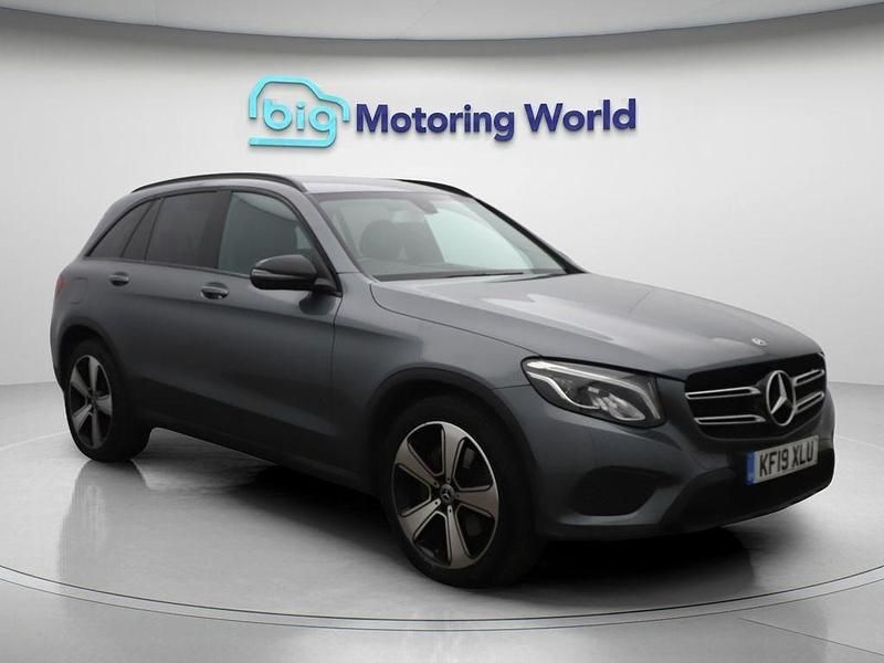 Grey Used 2019 Mercedes 220 Urban Estate | £18,707 (Super price) - Image 1/4