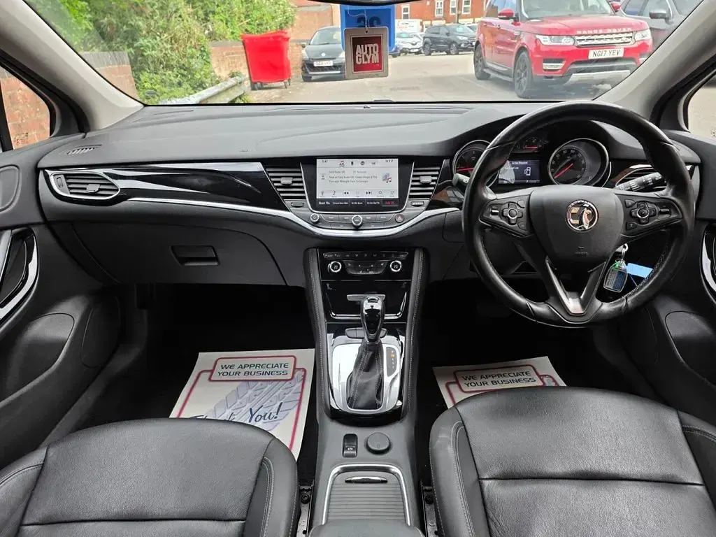 Used Vauxhall Astra Elite 136 HP (100 kW) 2017 Black Hatchback