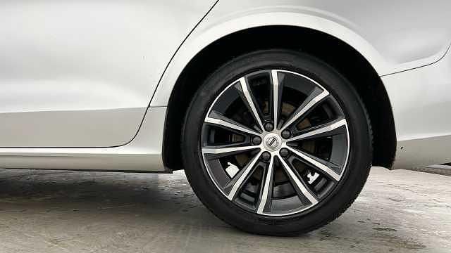 Used Volvo V60 Momentum 161 HP (118 kW) 2022 Estate