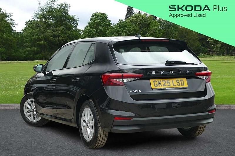 Used Skoda Fabia SE 94 HP (69 kW) 2025 Black Hatchback