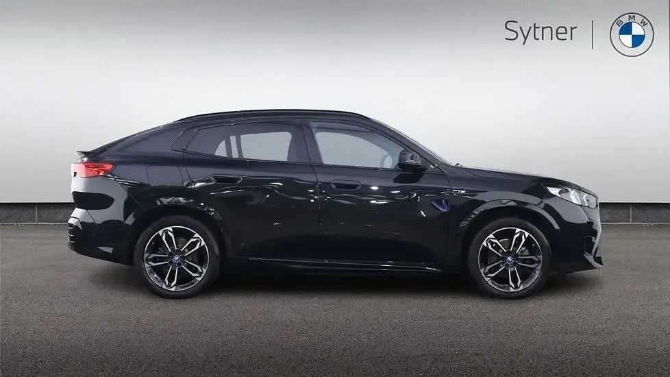 Used BMW iX2 M Sport 147 kW (201 HP) 2024 Black SUV