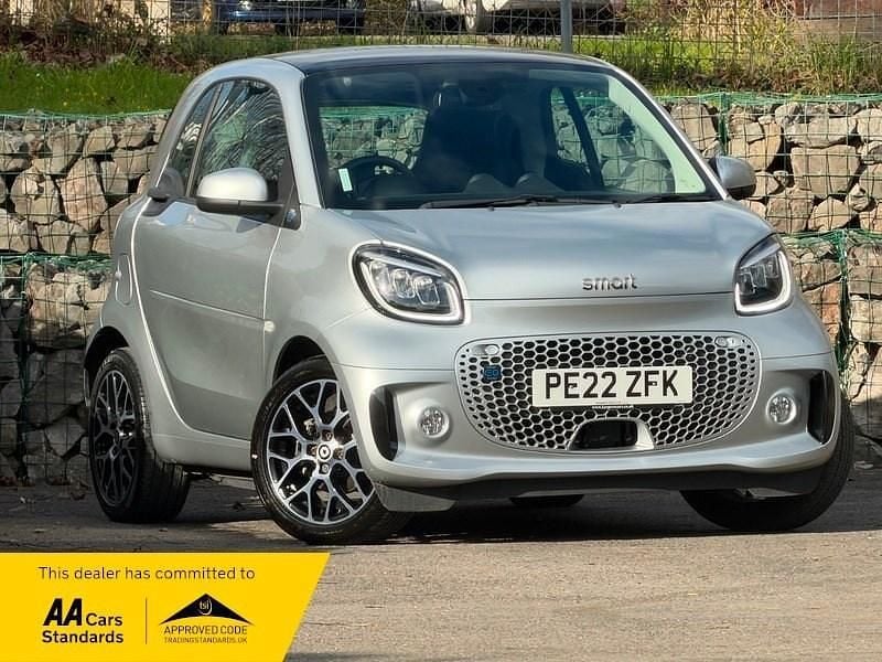 Used Smart ForTwo Electric Drive Exclusive 60 kW (82 HP) 2022 Cool silver metallic Coupe
