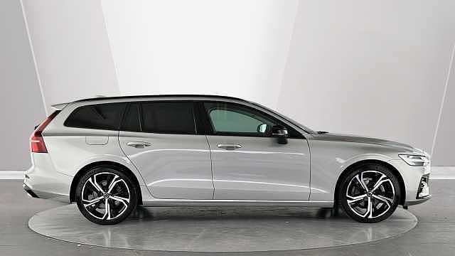Used Volvo V60 Plus 194 HP (142 kW) 2025 Estate