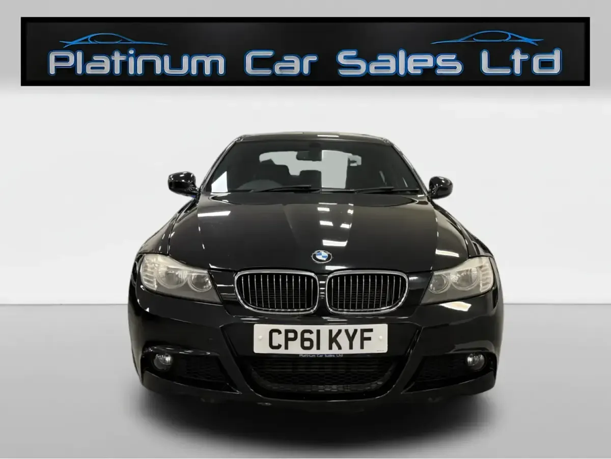 Used BMW 318 Sport Line 2011 Black Sedan