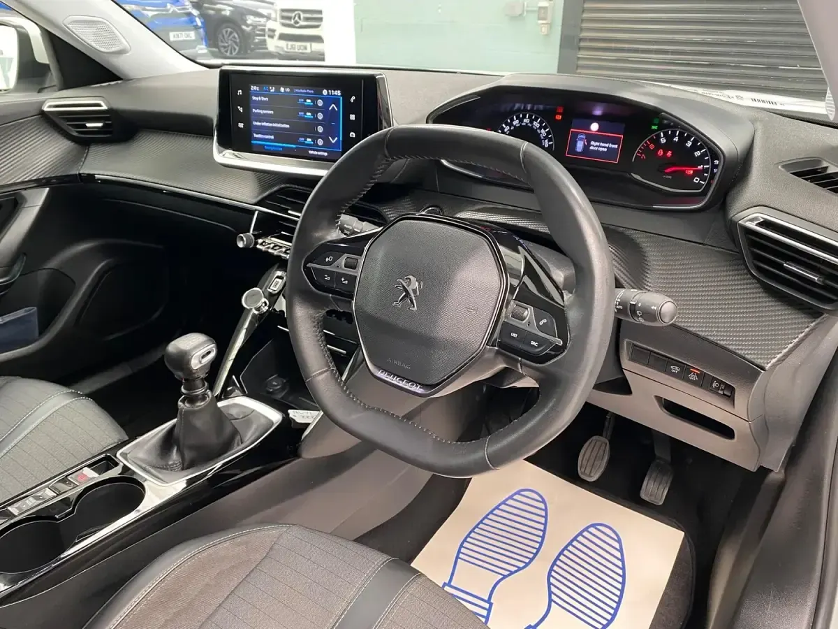 Used Peugeot 2008 Allure 2021 White SUV