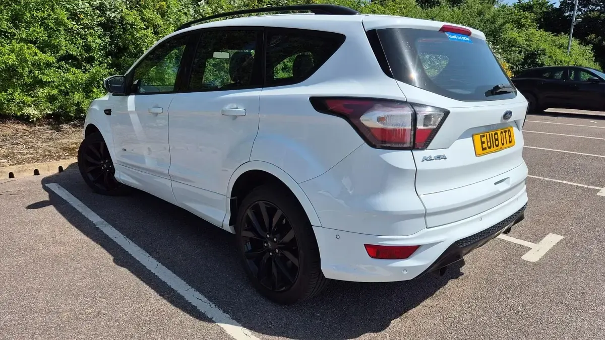 Used Ford Kuga ST-Line X 180 HP (132 kW) 2018 White SUV