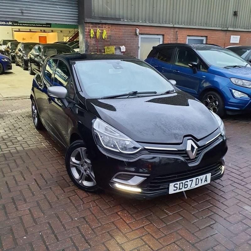 Black Used 2017 Renault Clio IV Dynamique Hatchback | £3,995 (Fair price) - Image 1/4