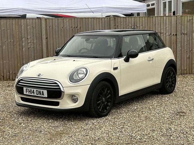 Used Mini Cooper Hatch 136 HP (100 kW) 2014 White Hatchback