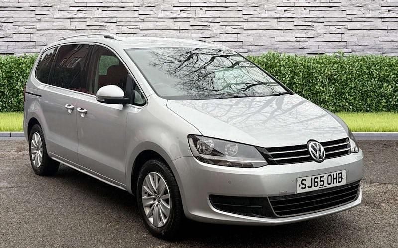 Used 2017 VW Sharan SE MPV | £9,490 (Good price) - Image 1/4