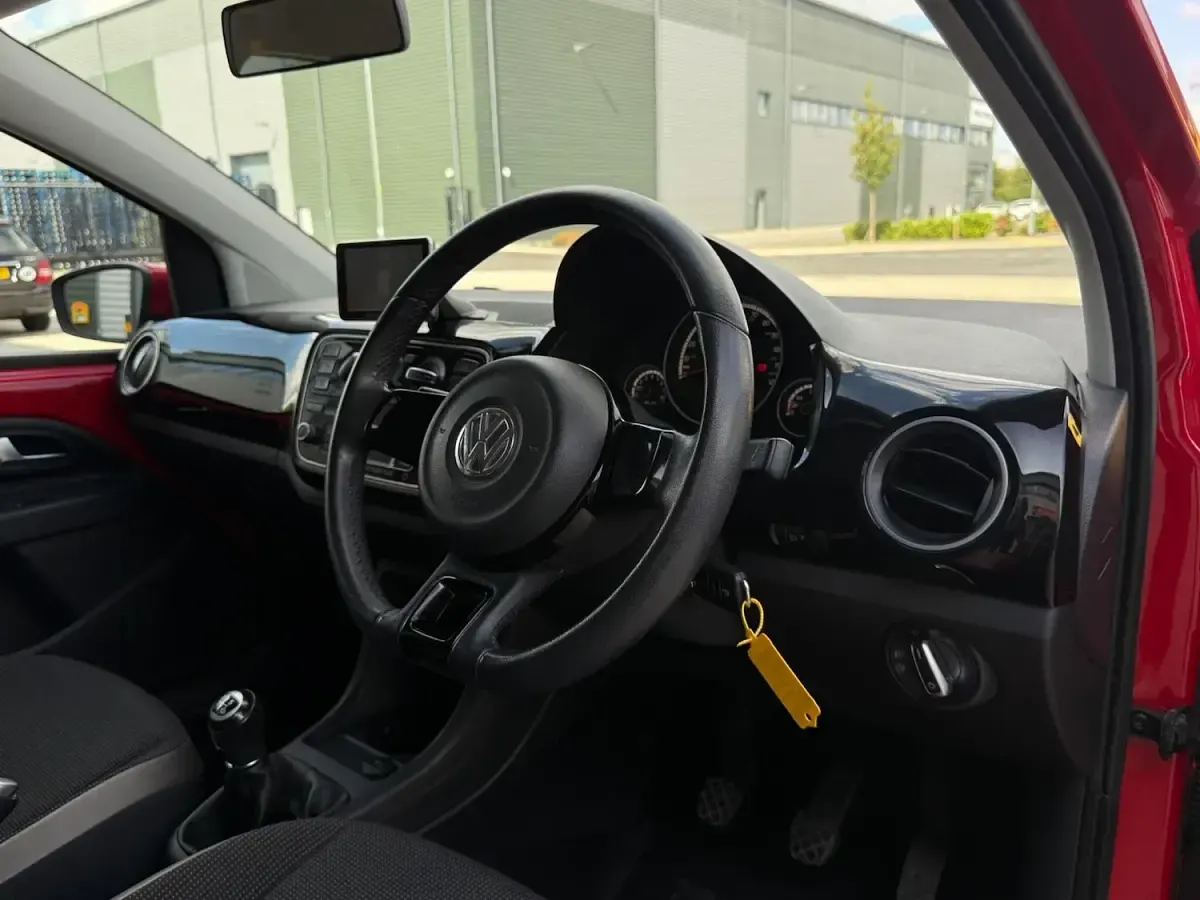 Used VW up! high up! 73 HP (53 kW) 2014 Red Hatchback