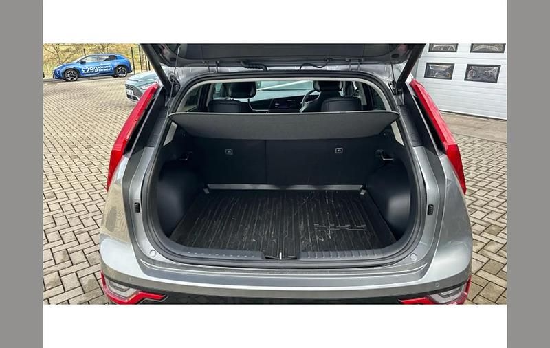Used Kia Niro 137 HP (100 kW) 2025 Grey SUV