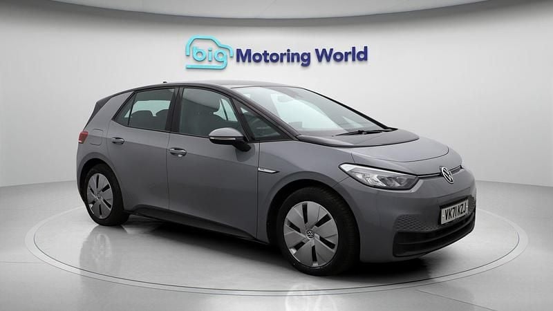 Grey Used 2021 VW ID.3 Pro Performance Hatchback | £11,800 (Good price) - Image 1/4
