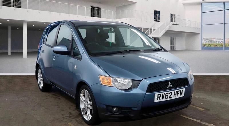 Used Mitsubishi Colt 2013 Blue Hatchback