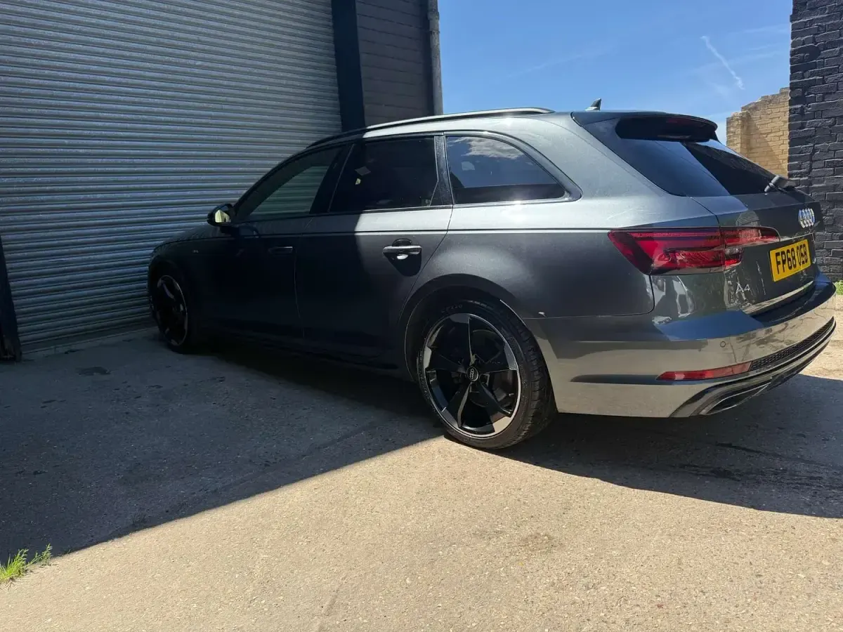 Used Audi A4 Black Edition 190 HP (139 kW) 2019 Grey Estate