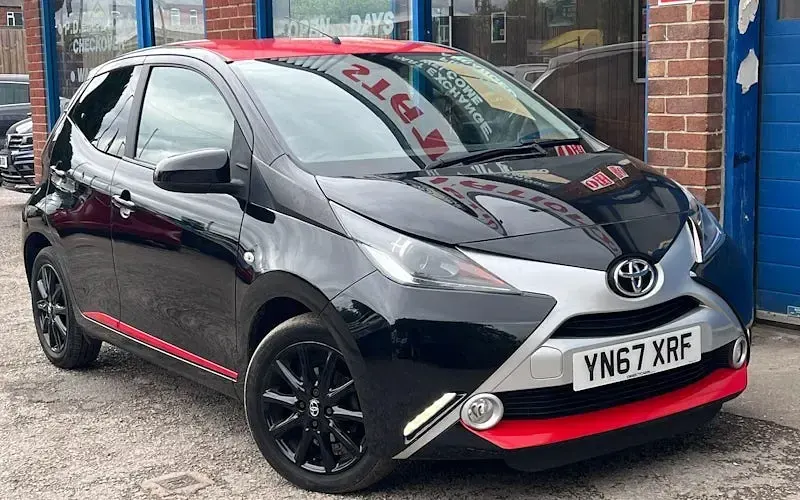 Used Toyota Aygo x-press 69 HP (50 kW) 2017 Hatchback