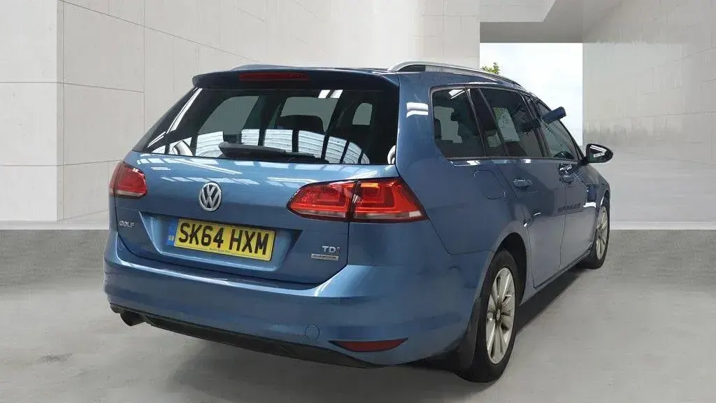 Used VW Golf VII SE 105 HP (77 kW) 2014 Blue Estate