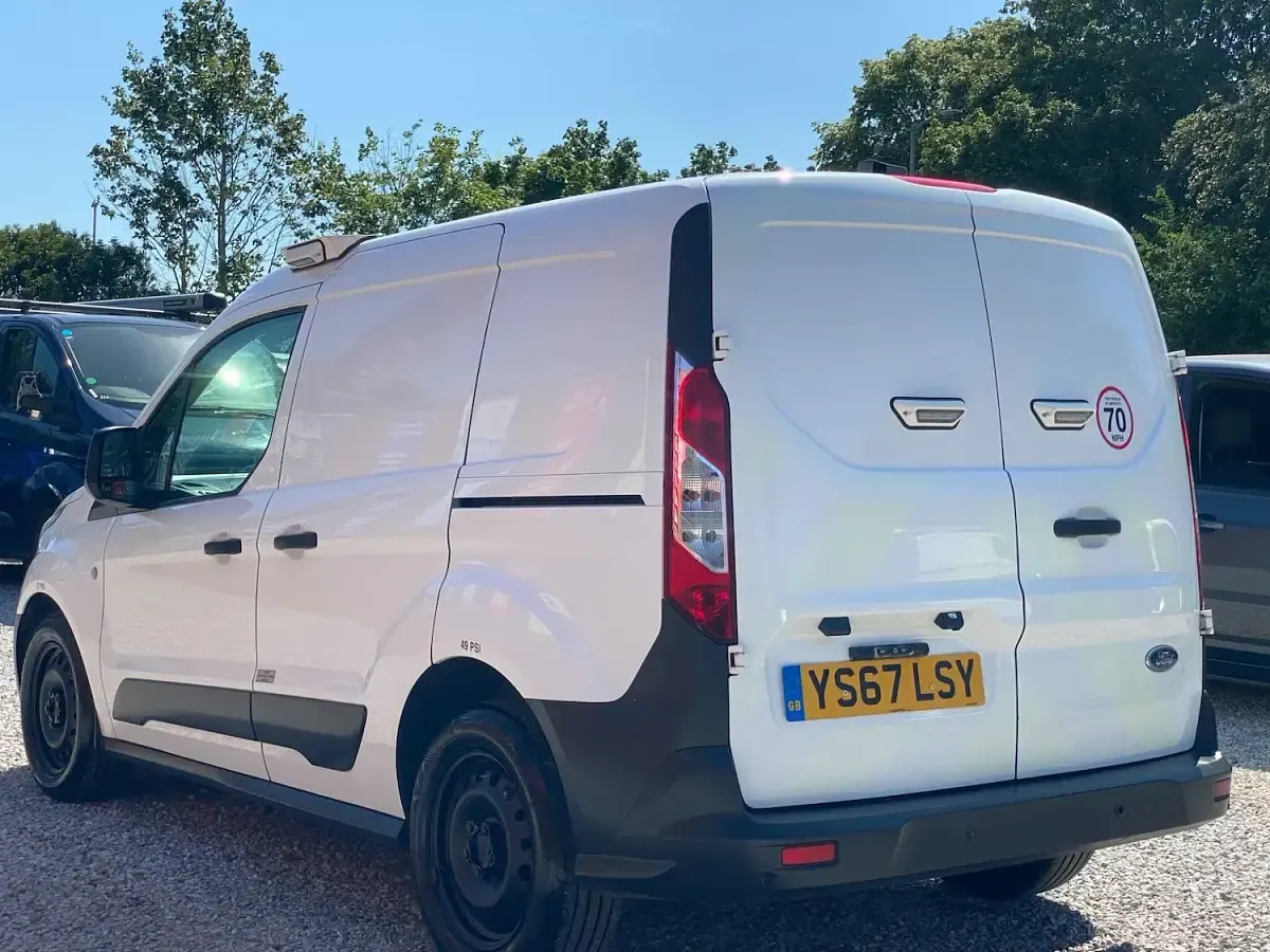 Used Ford Transit Connect 2018 White MPV