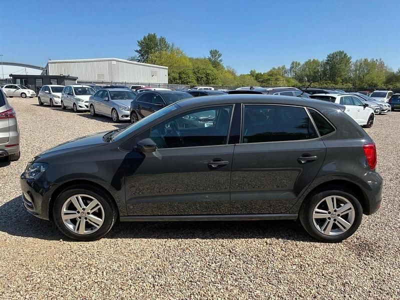 Usado VW Polo Edition 90 HP (66 kW) 2017 Cinzento Citadino