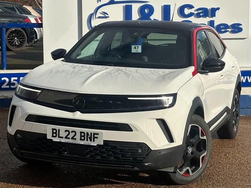 Used Vauxhall Mokka SRi 130 HP (95 kW) 2022 White SUV