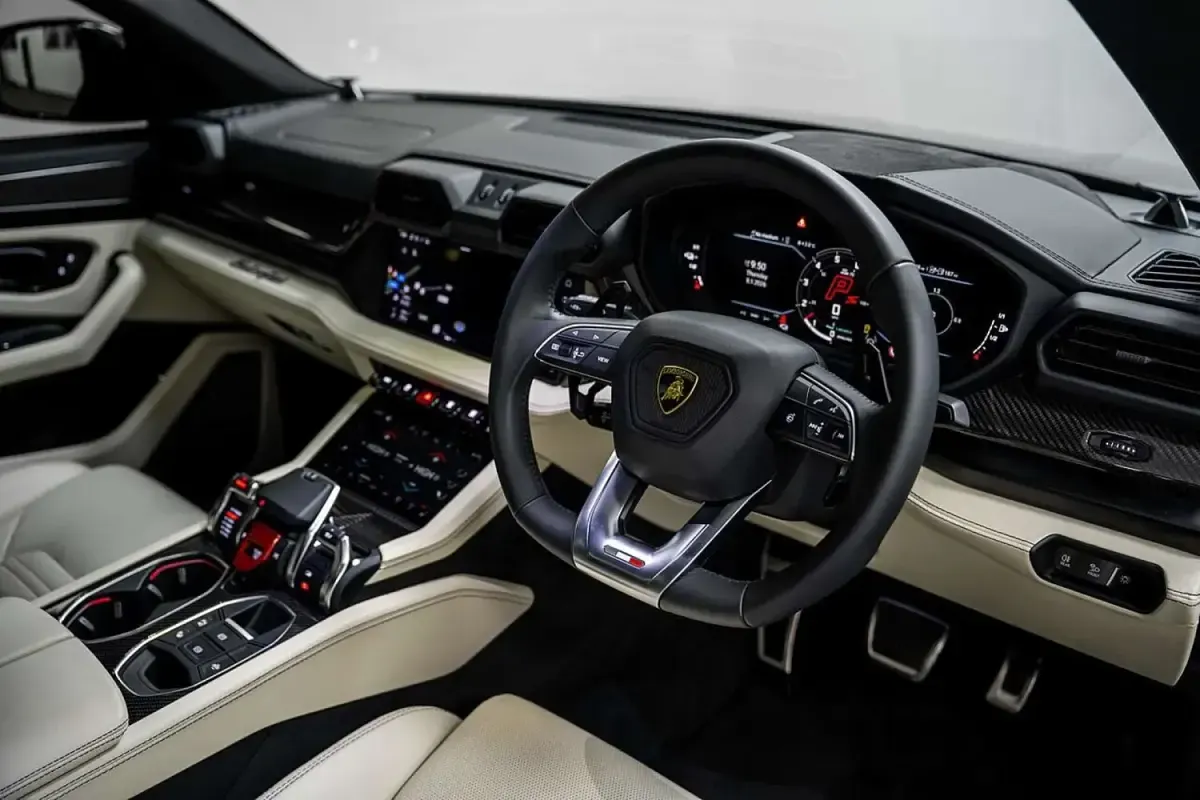 Used Lamborghini Urus 800 HP (588 kW) 2025 Black SUV