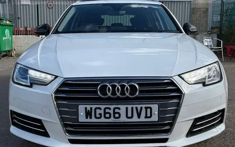 Begagnad Audi A4 Sport 150 HK (110 kW) 2017 Vit Kombi