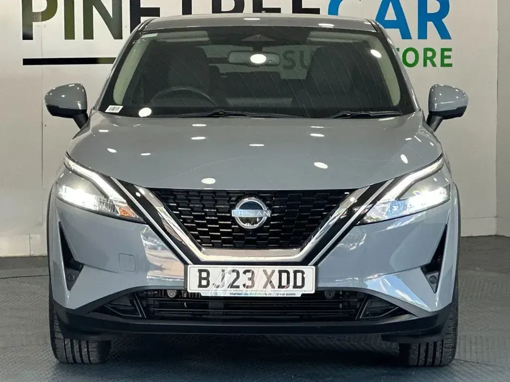 Used Nissan Qashqai N-Connecta 140 HP (102 kW) 2023 Grey SUV