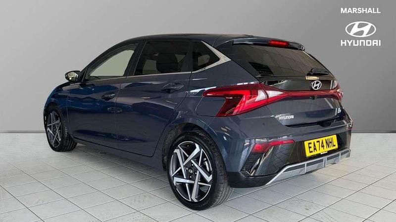 Used Hyundai i20 Premium 100 HP (73 kW) 2025 Grey Hatchback