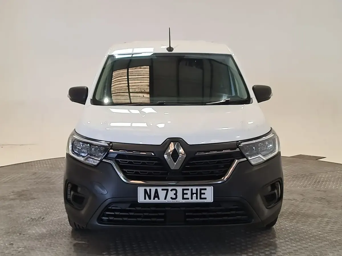 Used Renault Kangoo 95 HP (69 kW) 2023 White MPV