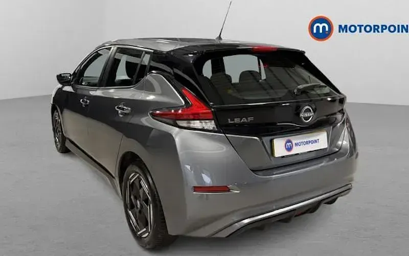 Second-hand Nissan Leaf Acenta 110 kW (150 CP) 2025 Hatchback