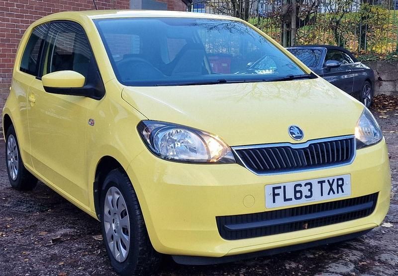 Yellow Used 2013 Skoda Citigo SE Hatchback | £4,850 (Fair price) - Image 1/4