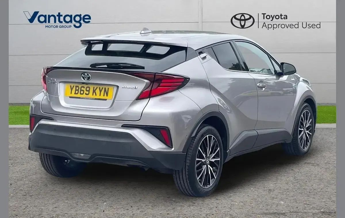 Used Toyota C-HR 122 HP (89 kW) 2019 Silver SUV
