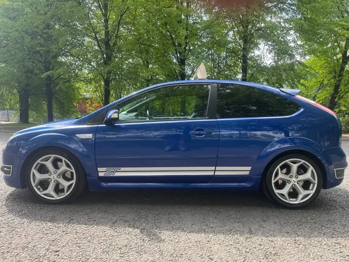 Usado Ford Focus ST 2007 Azul Citadino