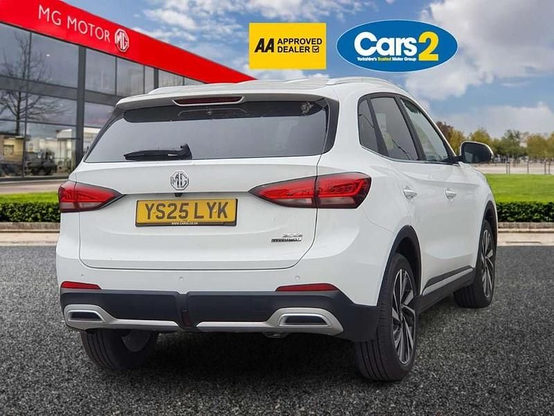 Usado MG ZS Trophy 194 HP (142 kW) 2025 Branco Sedan