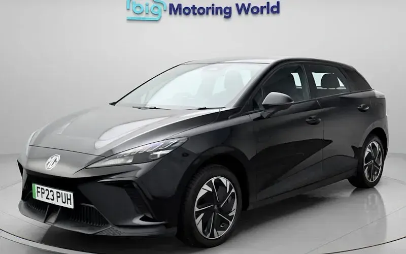 Used MG MG4 EV SE 150 kW (204 HP) 2023 Black Hatchback