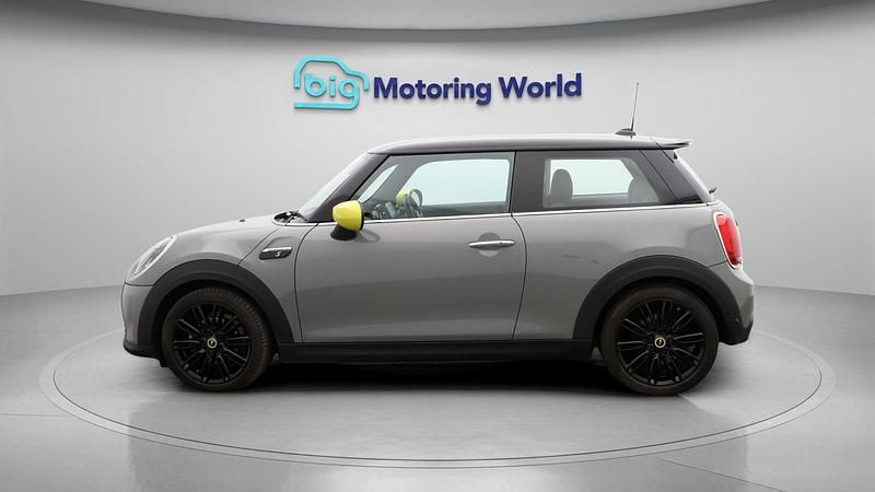 Used Mini Cooper SE Hatch 133 kW (181 HP) 2022 Hatchback
