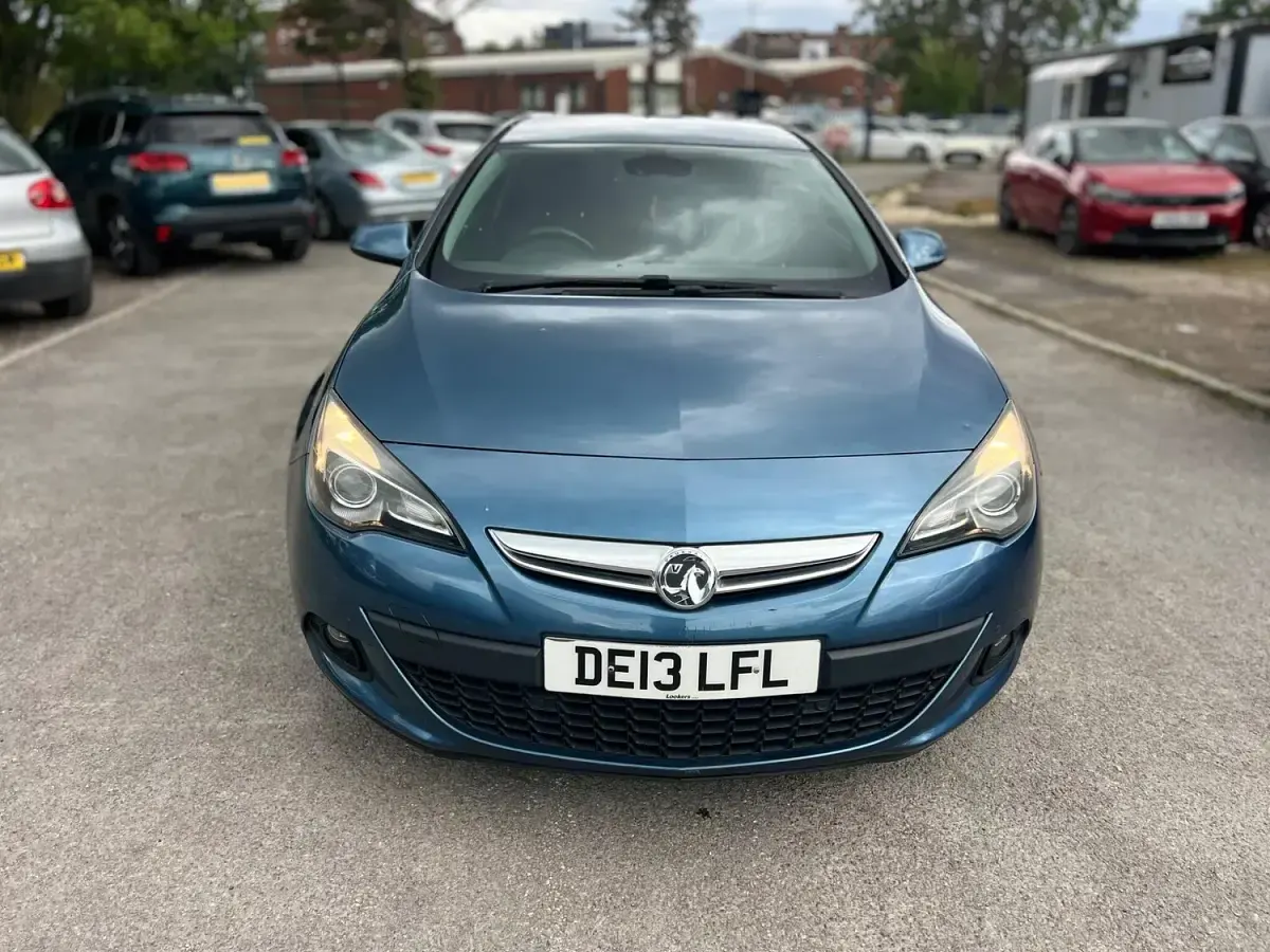 Used Vauxhall Astra GTC SRi 2013 Blue Hatchback